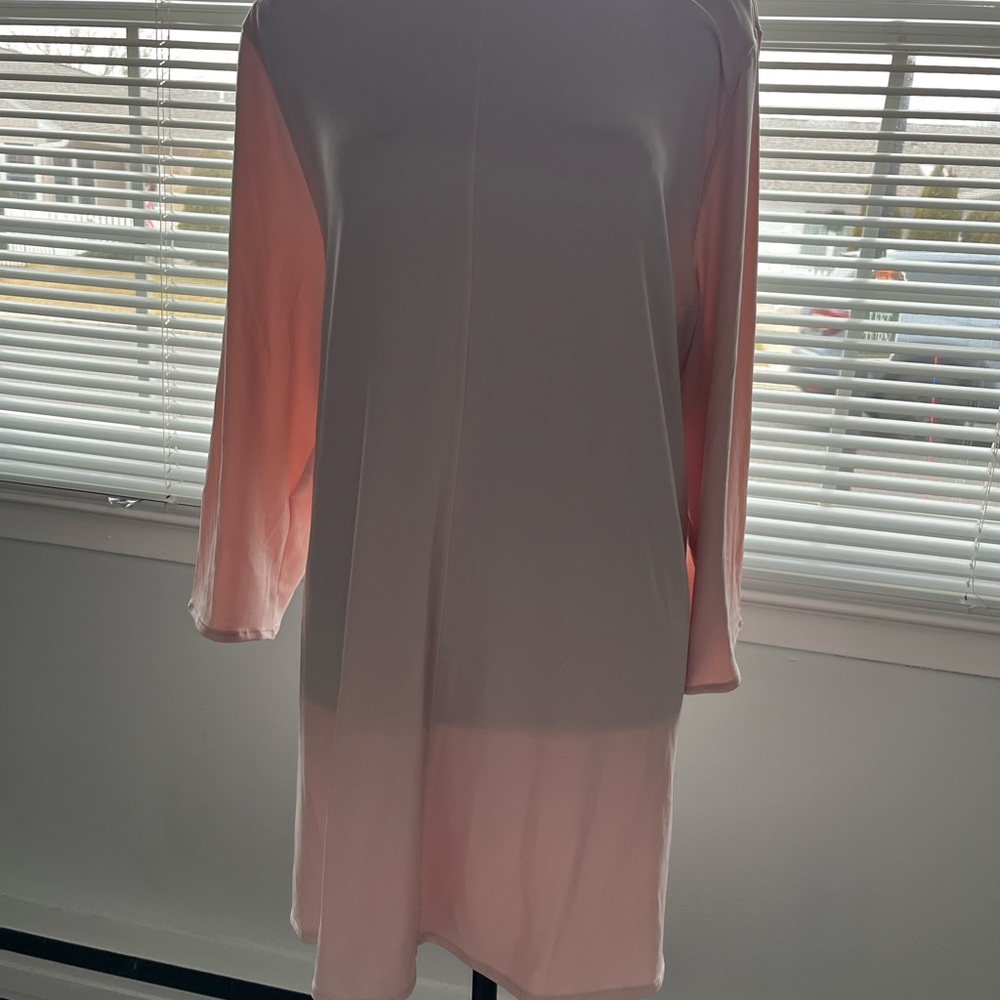 Alfani light peach knit tunic with 3/4 sleeve. Perfect springtime or summer top.